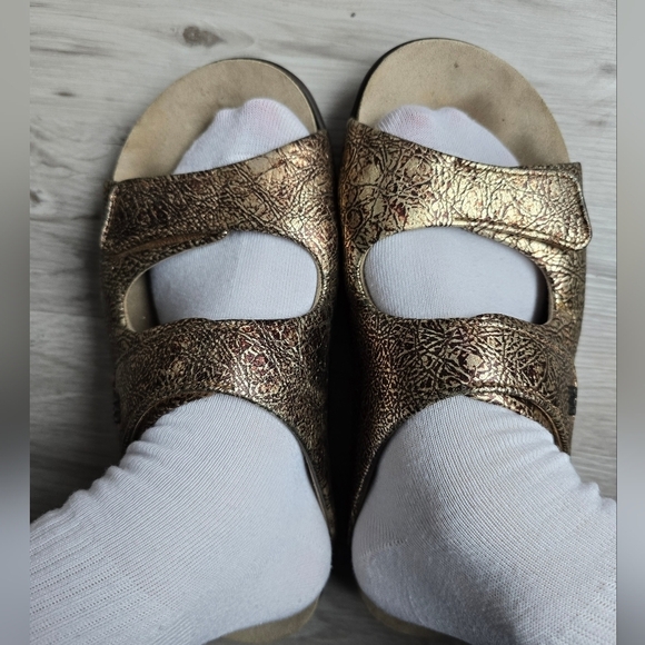 SAS | Relaxed metallic gold brown Bohemian sporty slide sandals | WMS 9 - Picture 8 of 13
